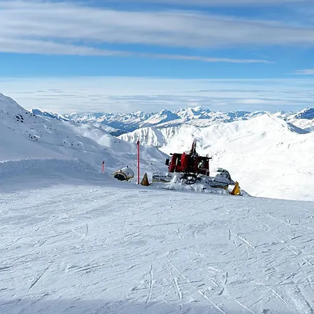Premium Grischuna Mit Silvrettablick * Klosters-Serneus