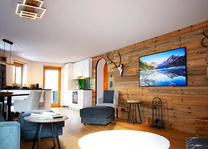 Premium Grischuna Mit Silvrettablick Apartamento