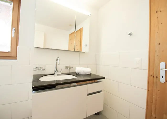Premium Grischuna Mit Silvrettablick Apartamento Klosters-Serneus