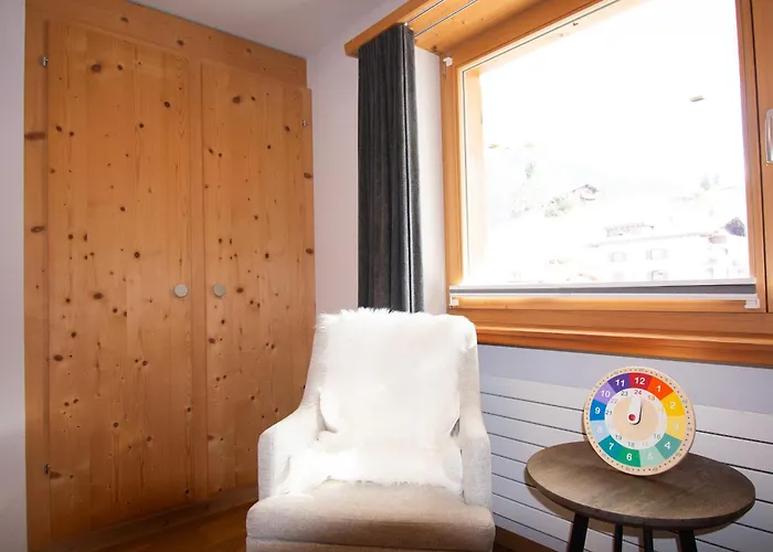 Premium Grischuna Mit Silvrettablick Klosters